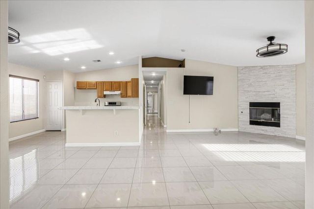 66278 3rd Street, Desert Hot Springs, CA 92240