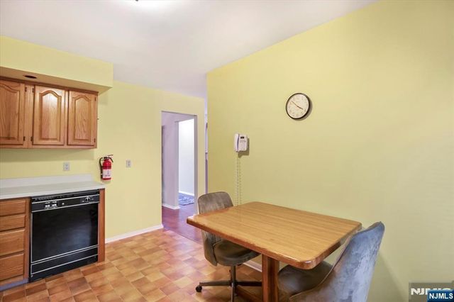 3 Brookside Heights 58, Wanaque, NJ 07465