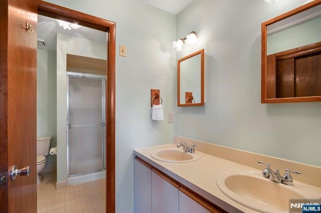 3 Brookside Heights 58, Wanaque, NJ 07465