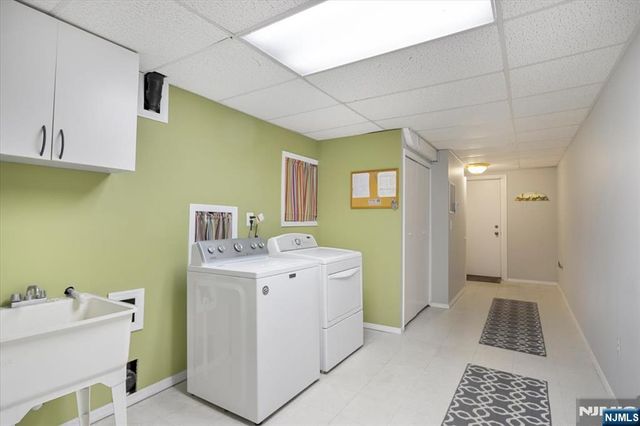 3 Brookside Heights 58, Wanaque, NJ 07465