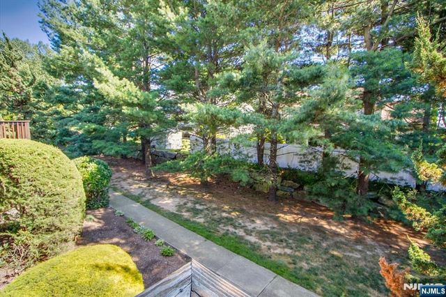 3 Brookside Heights 58, Wanaque, NJ 07465