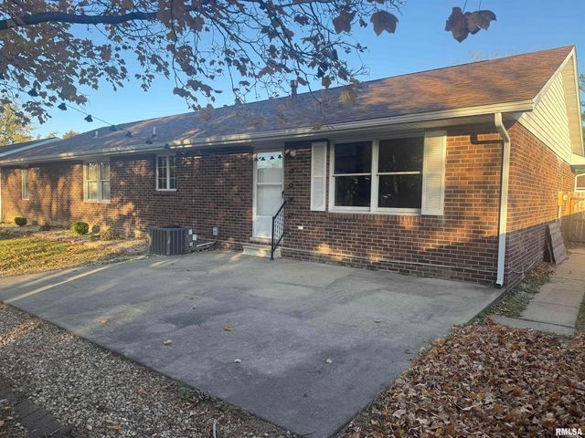 602 OSAGE Drive, Centralia, IL 62801