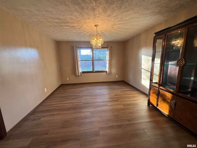 602 OSAGE Drive, Centralia, IL 62801