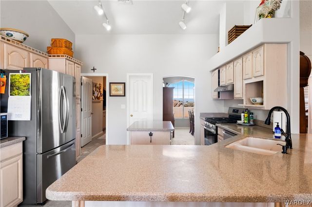 4212 Rising Sun Avenue, Kingman, AZ 86401