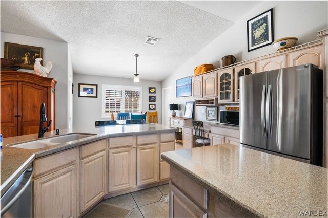 4212 Rising Sun Avenue, Kingman, AZ 86401