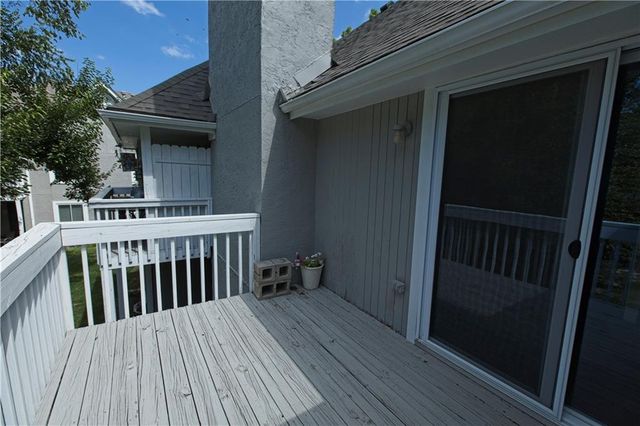 13723 W 58th Terrace 7, Shawnee, KS 66216
