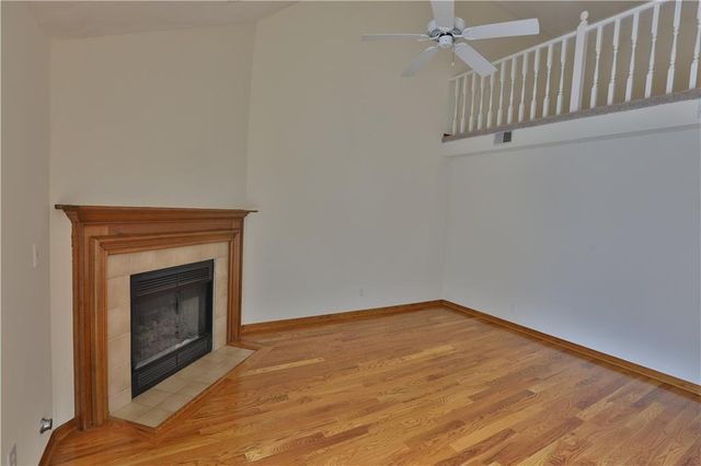 13723 W 58th Terrace 7, Shawnee, KS 66216
