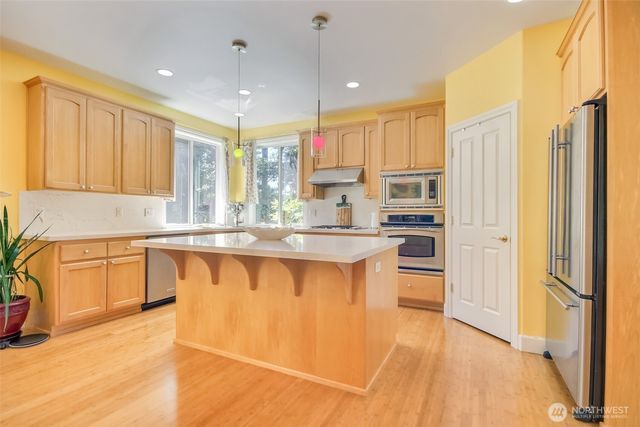 4 148 Place SW, Lynnwood, WA 98087