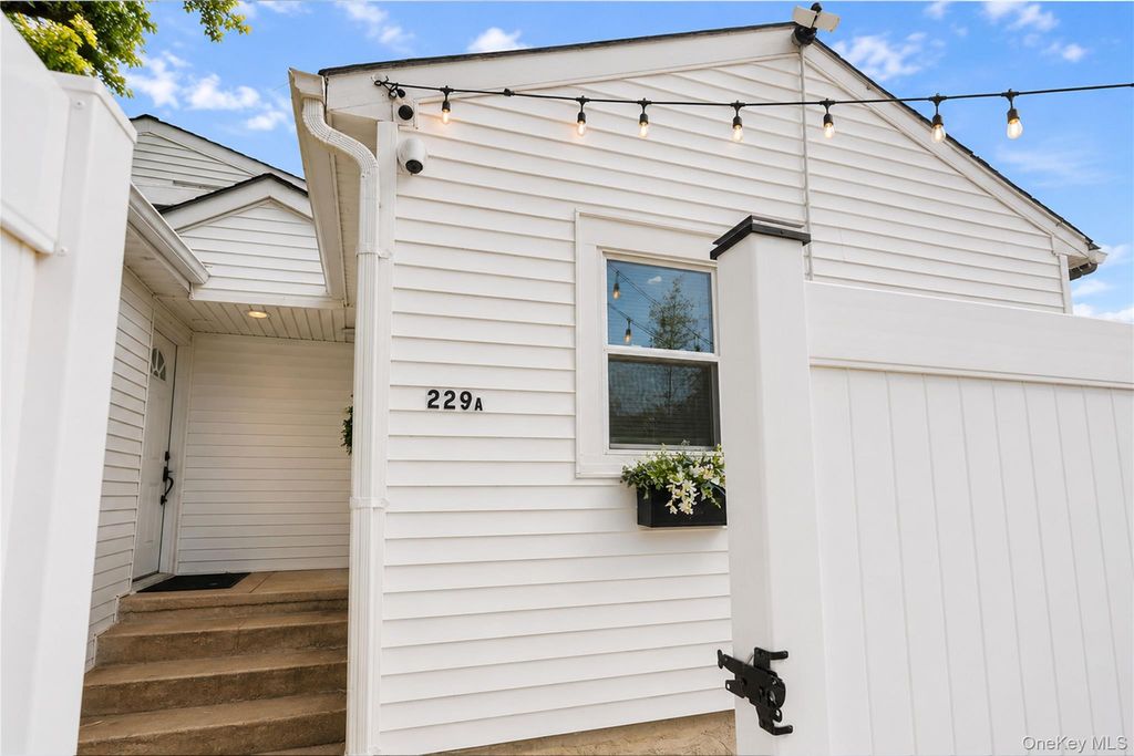 229 A Freeborn Street, Staten Island, NY 10306