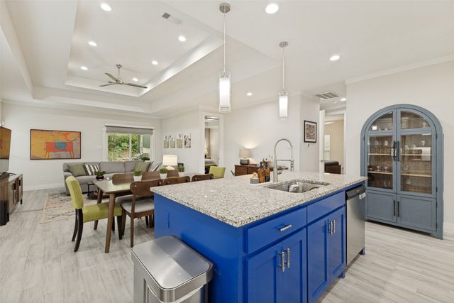 1718 Gallagher Street, Dallas, TX 75212