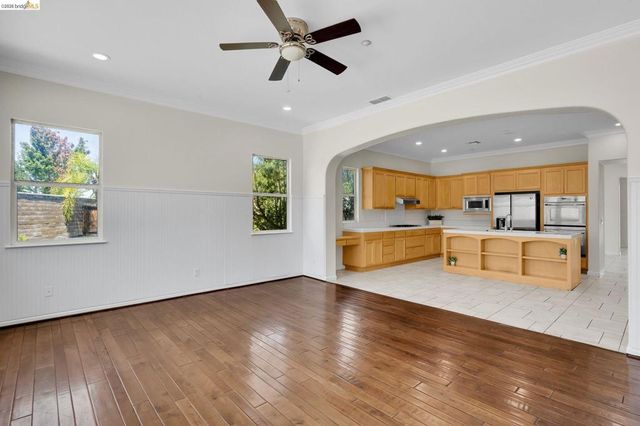 2397 Boulder St, Brentwood, CA 94513