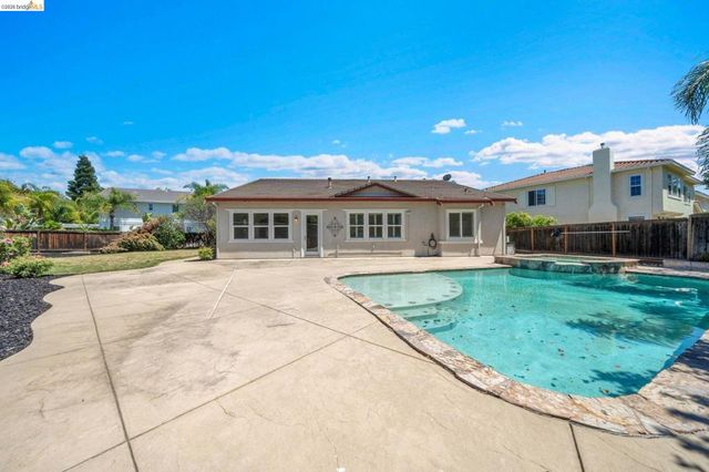 2397 Boulder St, Brentwood, CA 94513
