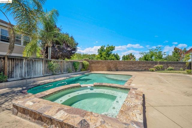 2397 Boulder St, Brentwood, CA 94513