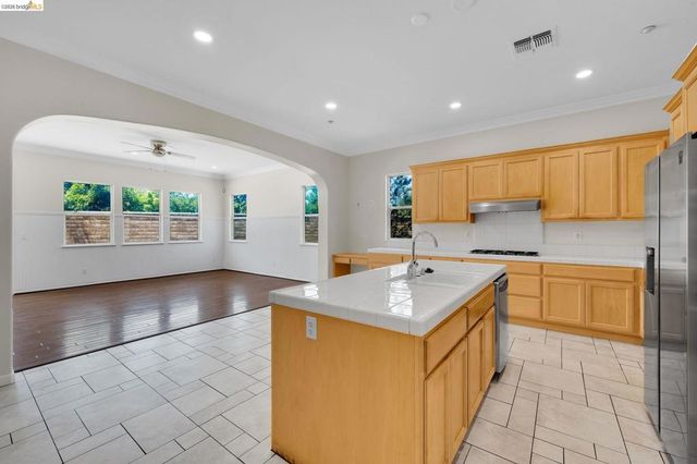 2397 Boulder St, Brentwood, CA 94513