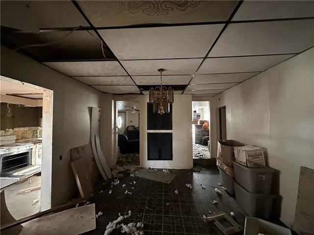 305 W 9th Avenue, Tarentum, PA 15084