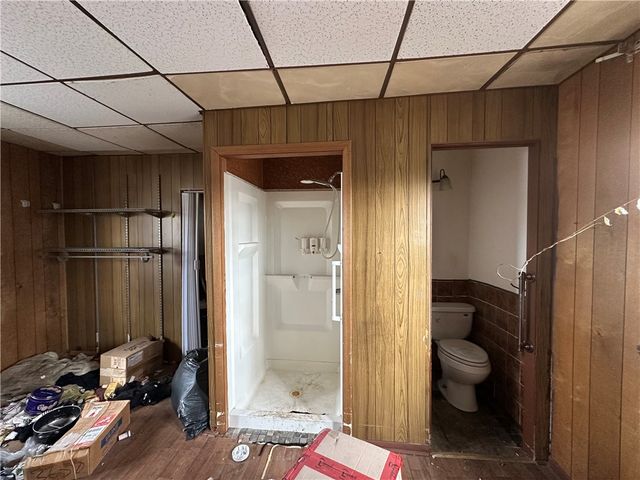 305 W 9th Avenue, Tarentum, PA 15084