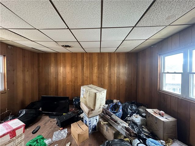 305 W 9th Avenue, Tarentum, PA 15084