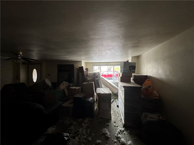 305 W 9th Avenue, Tarentum, PA 15084