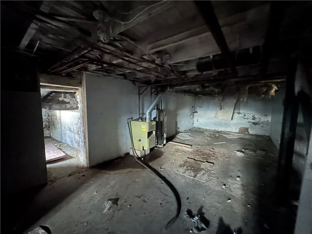 305 W 9th Avenue, Tarentum, PA 15084