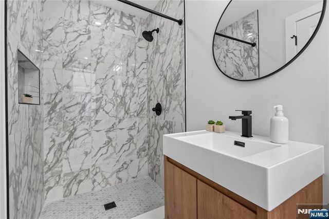 44 Breckenridge Terrace, Irvington, NJ 07111