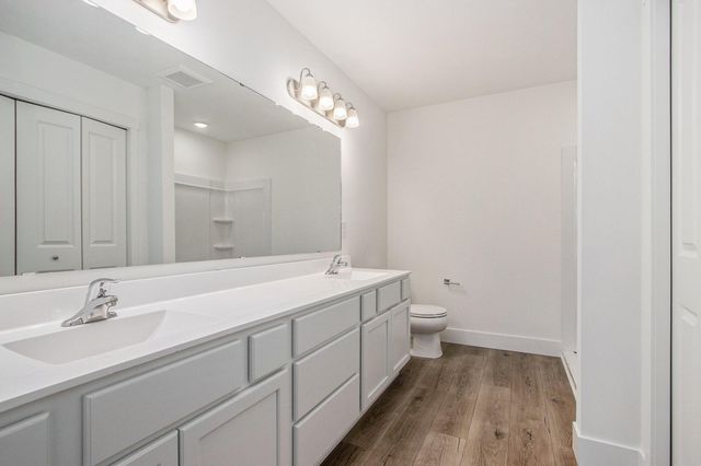 5589 Paxton Court, Portage, MI 49024