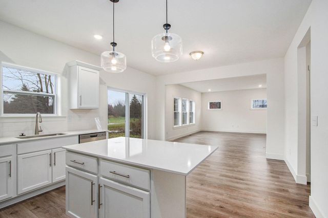 5589 Paxton Court, Portage, MI 49024