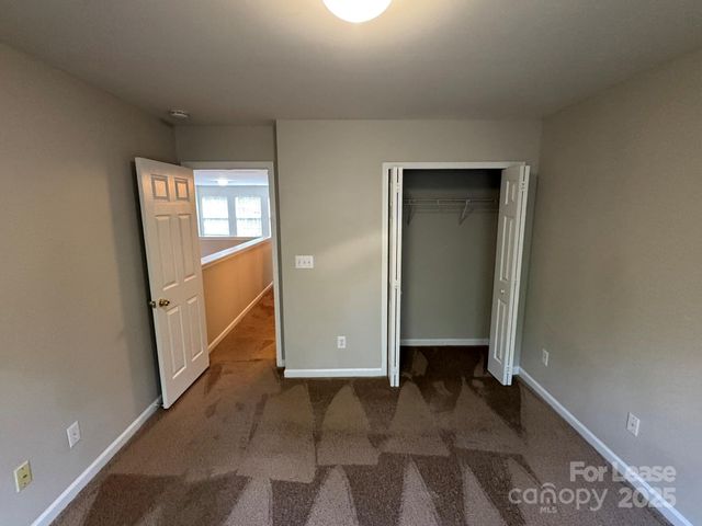 2184 Winthrop Chase Drive, Charlotte, NC 28212