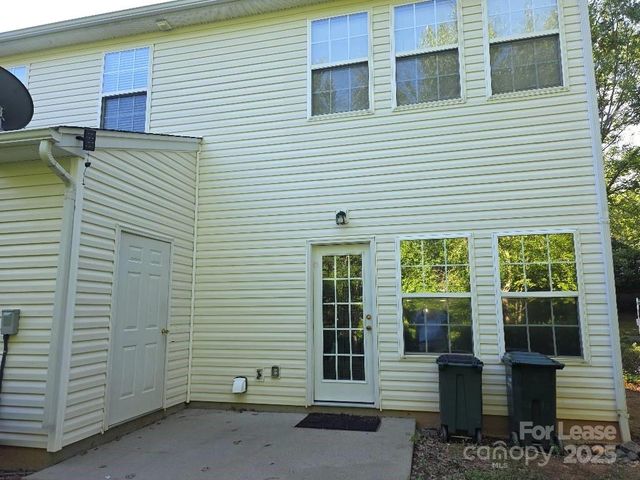 2184 Winthrop Chase Drive, Charlotte, NC 28212