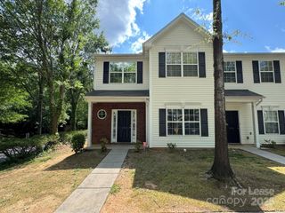 2184 Winthrop Chase Drive, Charlotte, NC 28212