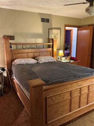 1652 Frew Mill Rd, Shenango Twp, PA 16101