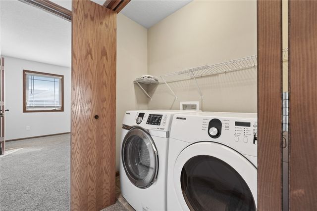 1472 Tower Lane 5, Cedar Rapids, IA 52402