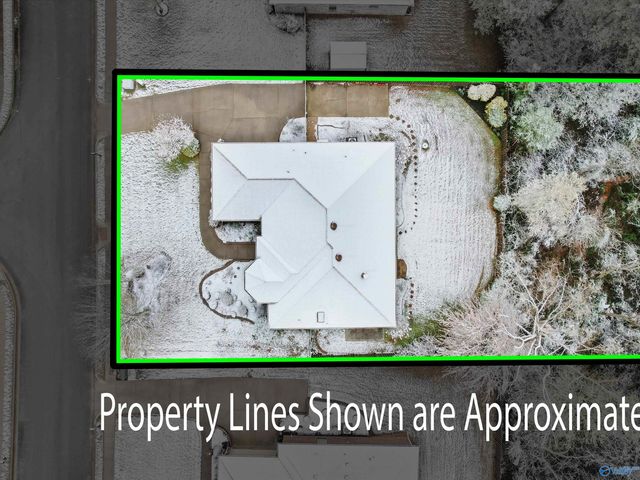 114 Twin Springs Drive, Harvest, AL 35749