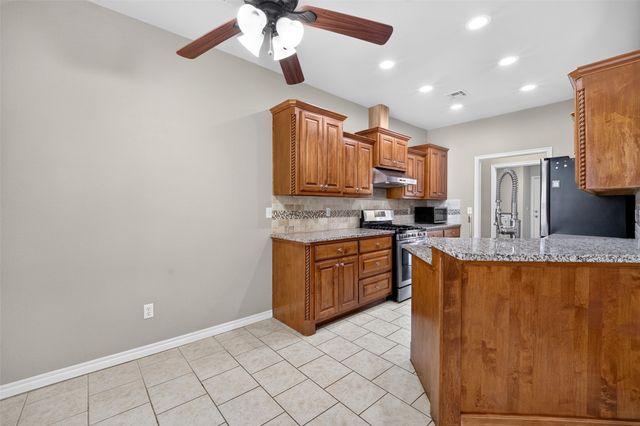 13429 E 43rd Place S, Tulsa, OK 74134