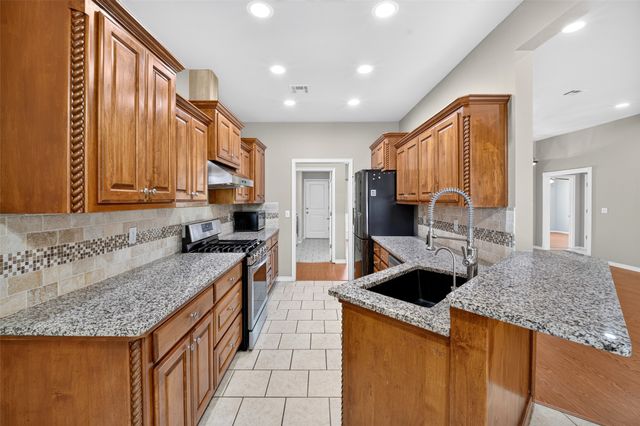 13429 E 43rd Place S, Tulsa, OK 74134
