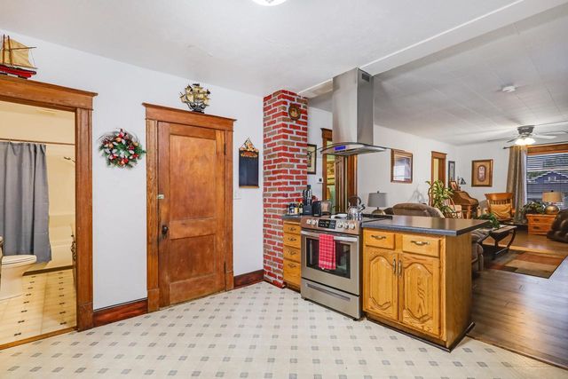 1713 Jackson STREET, Two Rivers, WI 54241