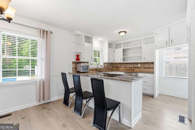 875 White Oak Court, Lawrenceville, GA 30046