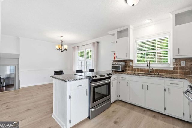 875 White Oak Court, Lawrenceville, GA 30046