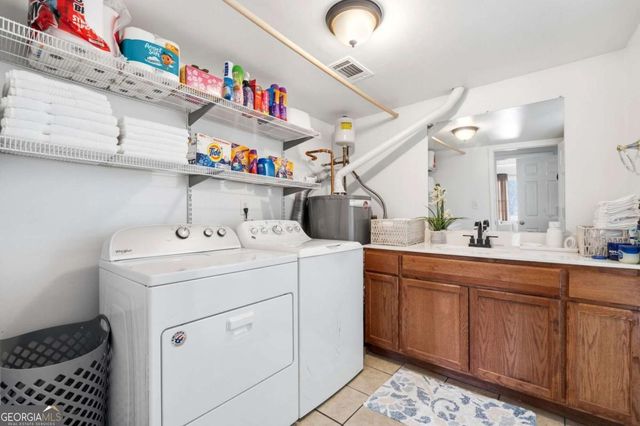875 White Oak Court, Lawrenceville, GA 30046
