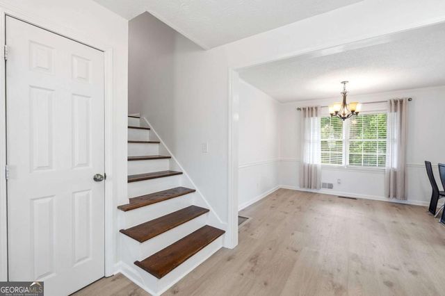 875 White Oak Court, Lawrenceville, GA 30046