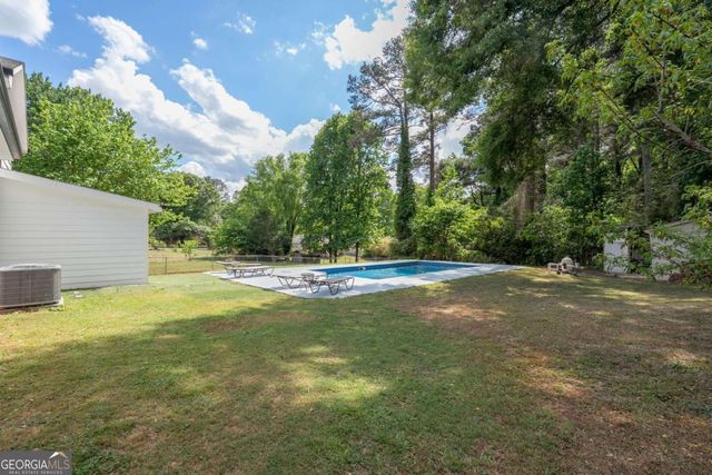 875 White Oak Court, Lawrenceville, GA 30046