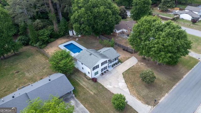 875 White Oak Court, Lawrenceville, GA 30046