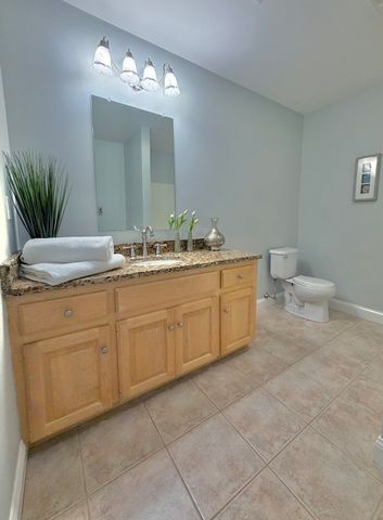 45 Meetinghouse Rd 45, Norfolk, MA 02056