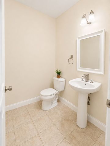 45 Meetinghouse Rd 45, Norfolk, MA 02056