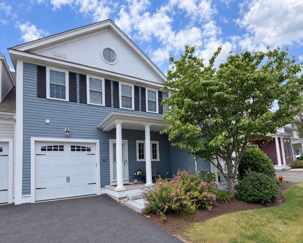 45 Meetinghouse Rd 45, Norfolk, MA 02056
