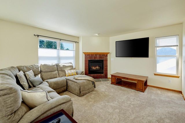N166W21071 Parkway DRIVE, Jackson, WI 53037