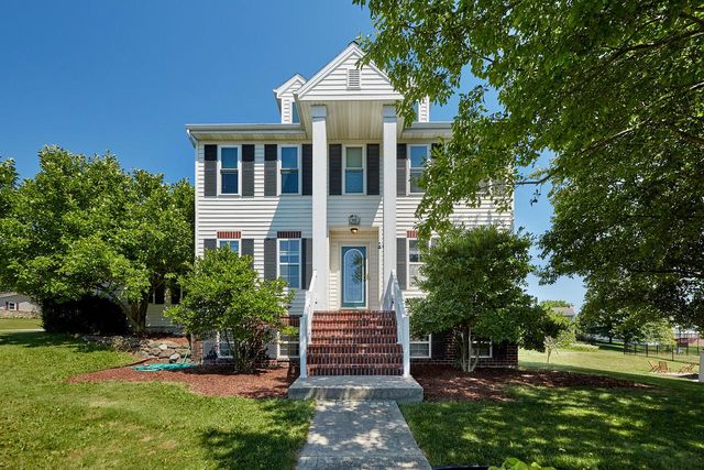 N166W21071 Parkway DRIVE, Jackson, WI 53037