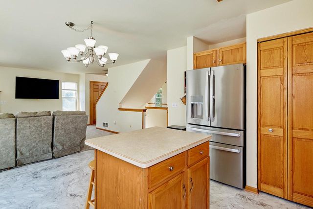 N166W21071 Parkway DRIVE, Jackson, WI 53037