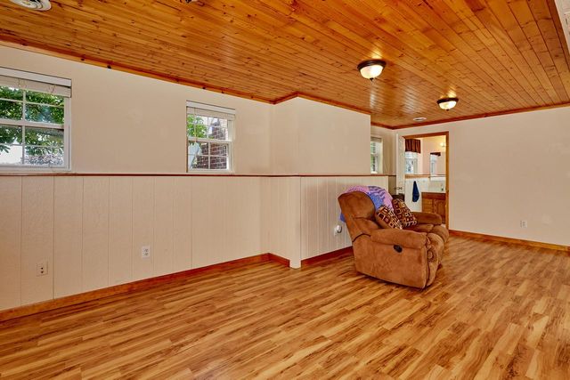 N166W21071 Parkway DRIVE, Jackson, WI 53037