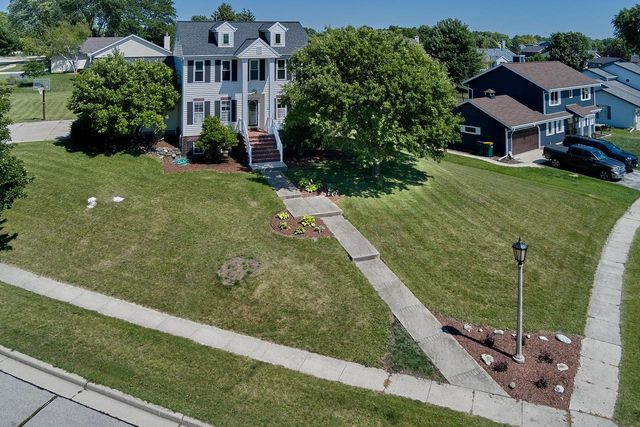 N166W21071 Parkway DRIVE, Jackson, WI 53037
