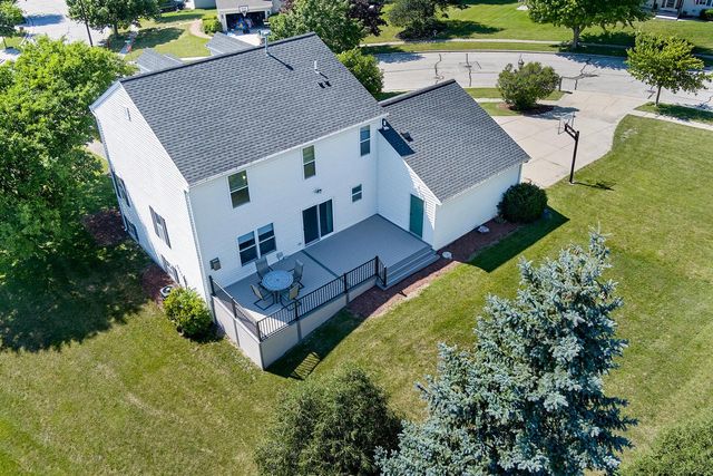 N166W21071 Parkway DRIVE, Jackson, WI 53037
